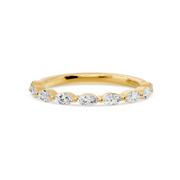 Demi-alliance 9 diamants naturels marquises 0.65 carat or jaune 14 carats Natalina